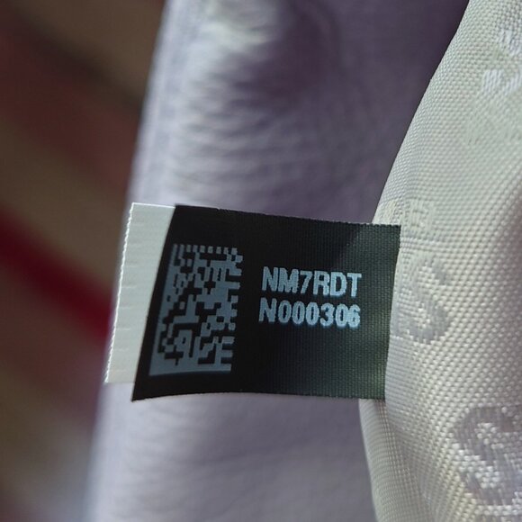 Michael Kors Lilac Jet Set Bag - Picture 14 of 16